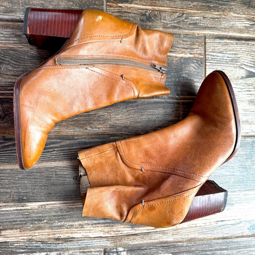 Gibson Latimer tan leather boho bootie heel 8.5